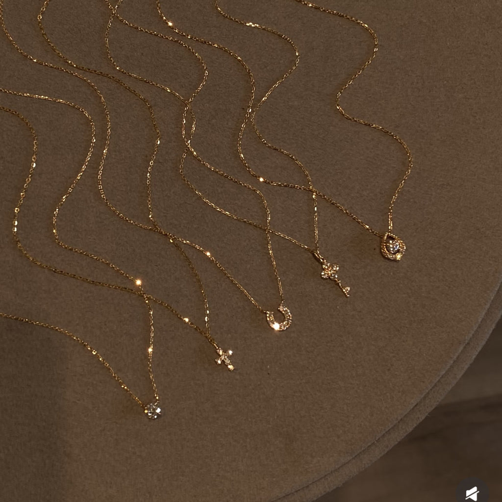 Delicate necklace