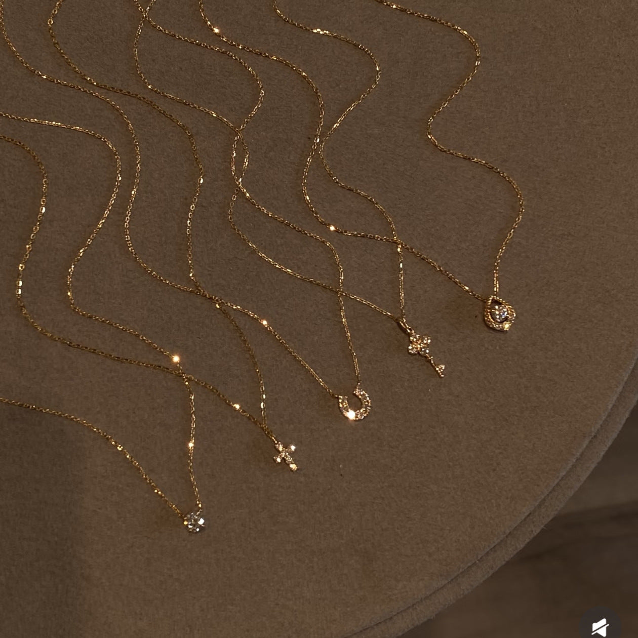 Delicate necklace