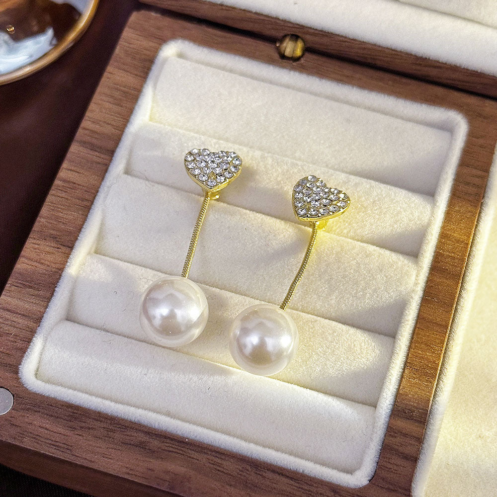 Pearl studs earrings