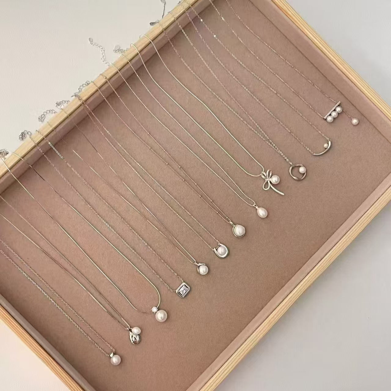 Delicate necklace
