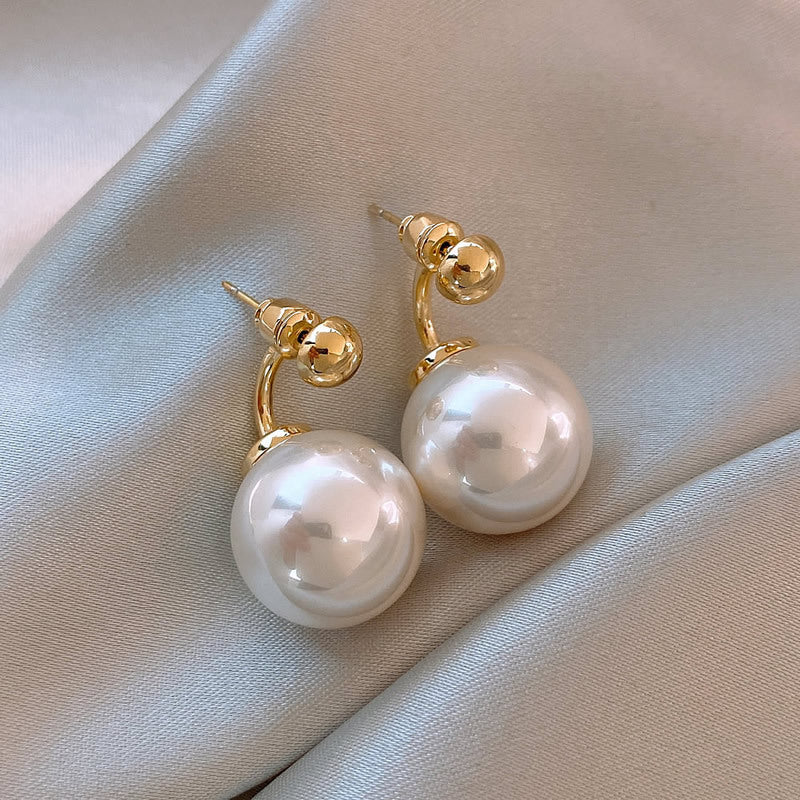 Pearl studs earrings